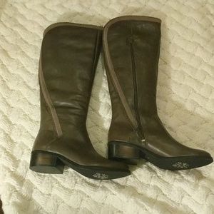 BOGO 50% B3G1F NWOT/B leather boots